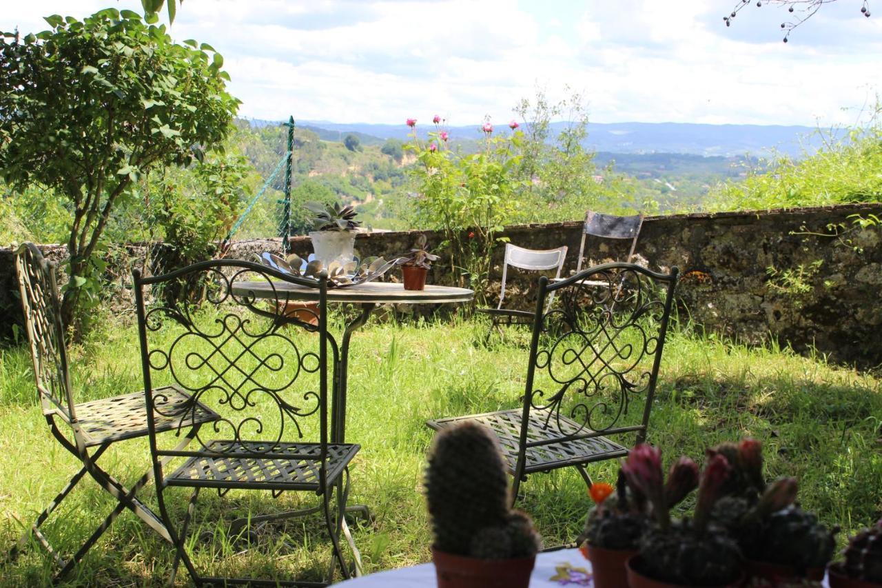 Guest House Il Giardino コッレ・ヴァル・デルザ エクステリア 写真