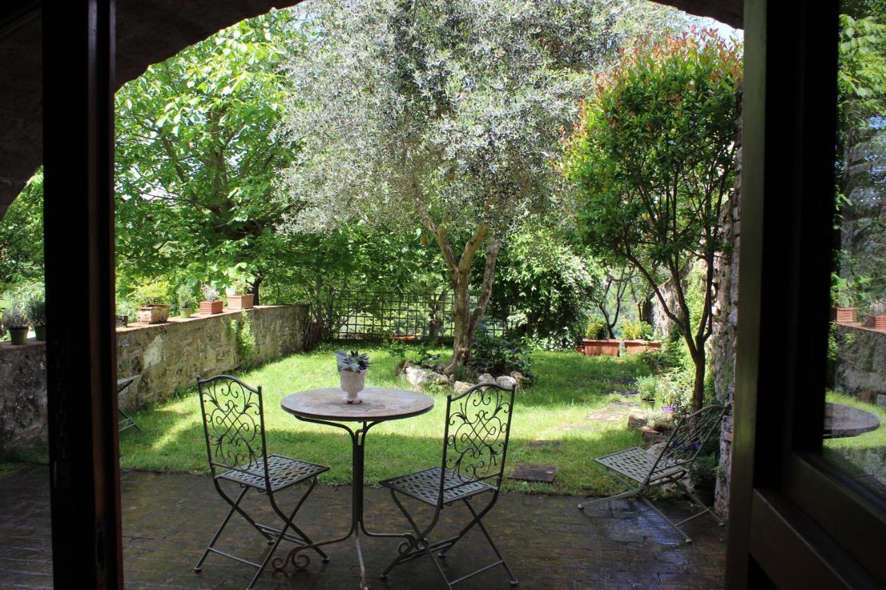 Guest House Il Giardino コッレ・ヴァル・デルザ エクステリア 写真